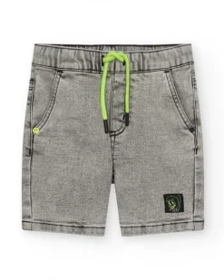 Bermuda en denim gris délavé pour garçon avec cordon vert fluo.