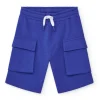 Bermudas pour garçon en bleu avec poches et taille élastique.