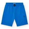 Bermudas pour garçon en bleu avec taille ajustable et poches.