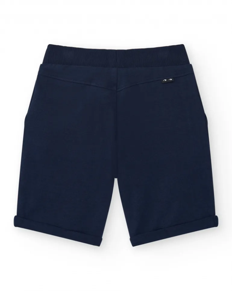 Bermudas pour garçon en bleu avec taille ajustable et poches.