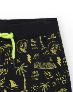Bermudas pour garçon en noir avec taille élastique et imprimé.