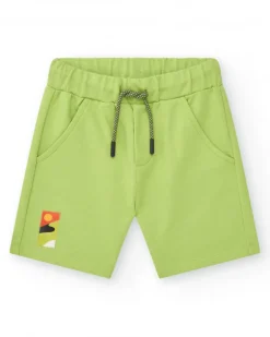 Bermudas pour garçon en vert avec taille élastique et poches latérales.