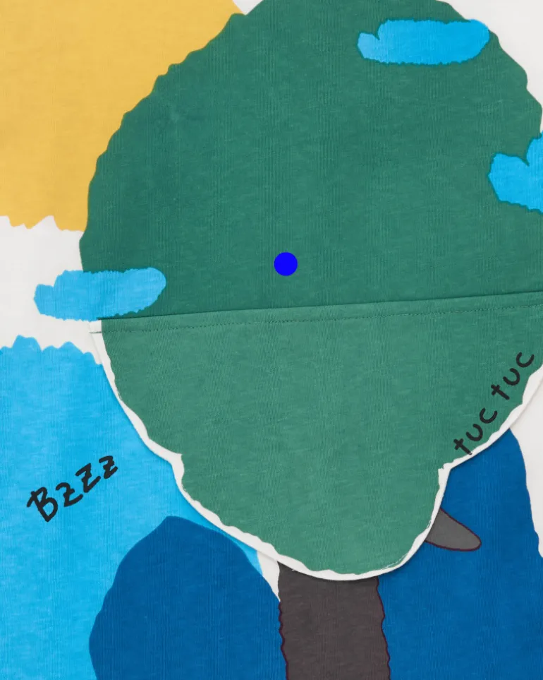 Camiseta de manga larga para niño en blanco con estampado de árbol