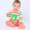 Combinaison en tricot pour garçon rayée avec applique de pomme et fermeture à pression