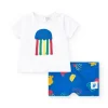 Ensemble pour garçon avec t-shirt blanc et short bleu