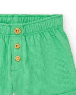Ensemble pour garçon en vert et jaune avec t-shirt brodé de pomme et pantalon court