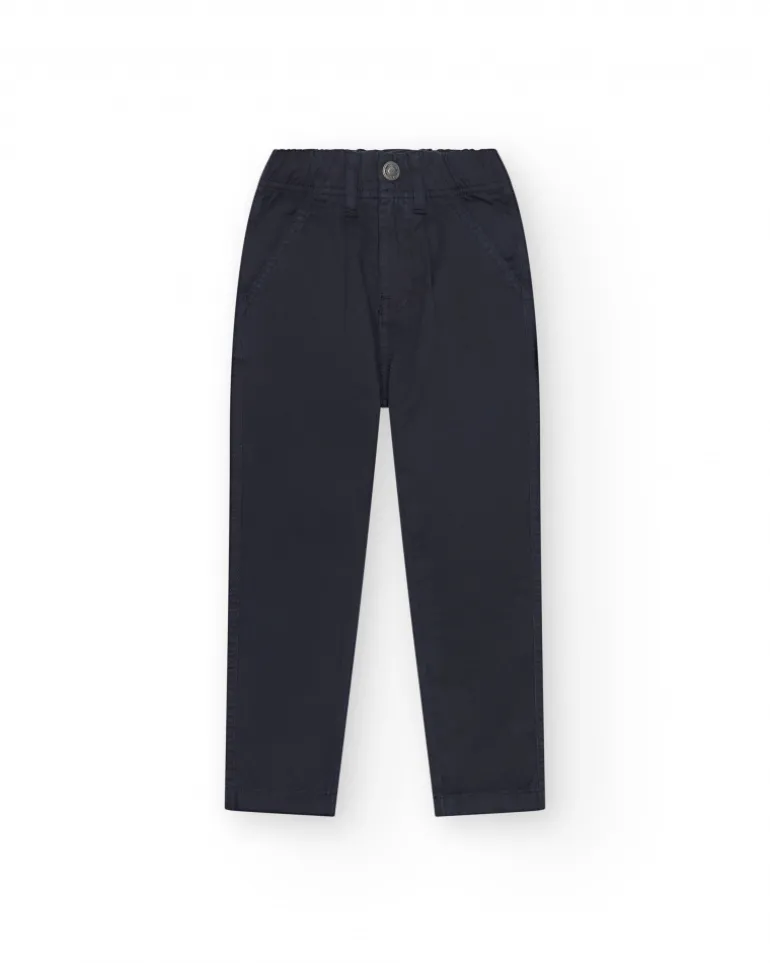 Pantalon bleu marine pour garçon avec taille ajustable et poches latérales.
