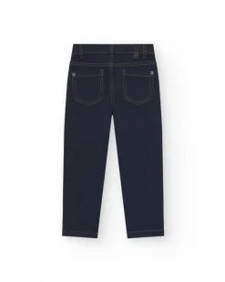 Pantalon bleu marine pour garçon avec poches et surpiqûres contrastantes.