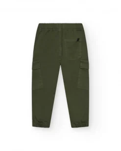 Pantalon cargo vert pour garçon avec taille ajustable et bas élastiques.