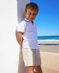 Pantalon court beige pour garçon avec poches et fermeture à bouton