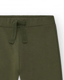 Pantalon pour garçon en vert avec taille élastique et cordon de serrage.