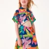 Robe multicolore pour fille avec col chemise et fermeture à boutons.