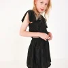 Robe pour fille en noir avec manches courtes bouffantes.