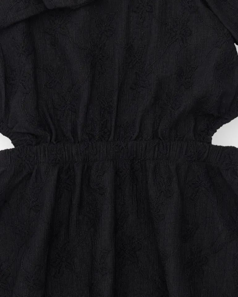 Robe pour fille en noir avec manches courtes bouffantes.