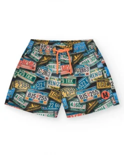 Short de bain multicolore pour garçon avec imprimé plaques d'immatriculation et taille ajustable.