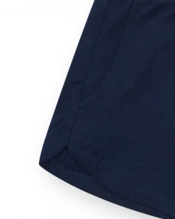 Short pour fille en bleu avec taille élastique et poches.