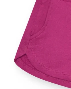Short pour fille en fuchsia avec taille élastique et poches.