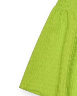 Short pour fille en jaune avec taille élastique.