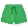 Short pour fille en vert avec taille élastique et poches.