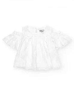 Top pour fille en blanc avec manches larges et épaules dénudées.