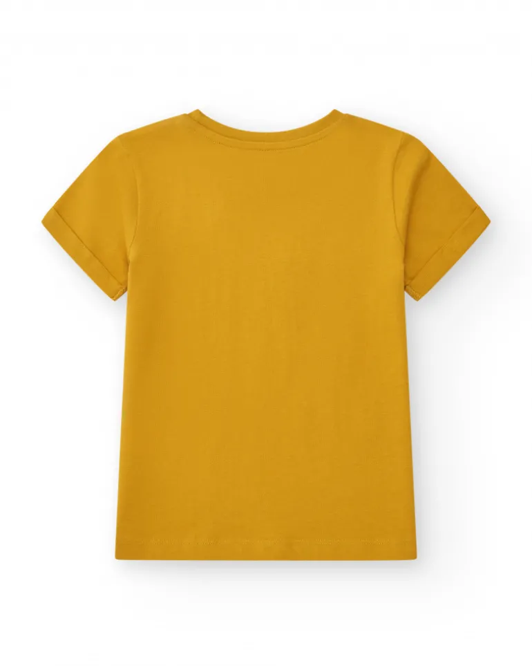 T-shirt à manches courtes pour garçon en moutarde avec imprimé frontal.