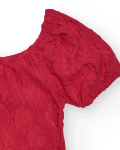 T-shirt à manches courtes pour fille en rouge avec col et manches bouffantes.