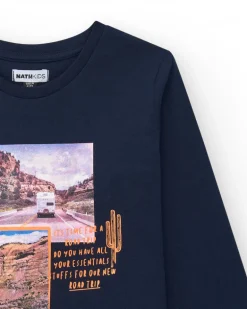 T-shirt à manches longues pour garçon en bleu avec design sur les aventures.