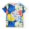 T-shirt multicolore pour garçon avec imprimé de trottinettes.