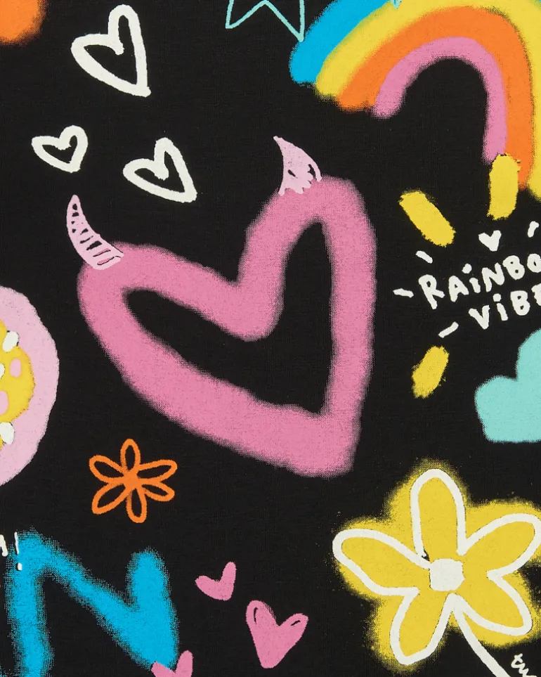 T-shirt noir pour fille avec cœurs et arc-en-ciel