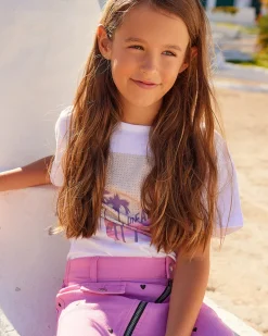 T-shirt pour fille en blanc avec imprimé sur le devant en rose et violet.