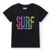 T-shirt pour garçon en noir avec imprimé multicolore.
